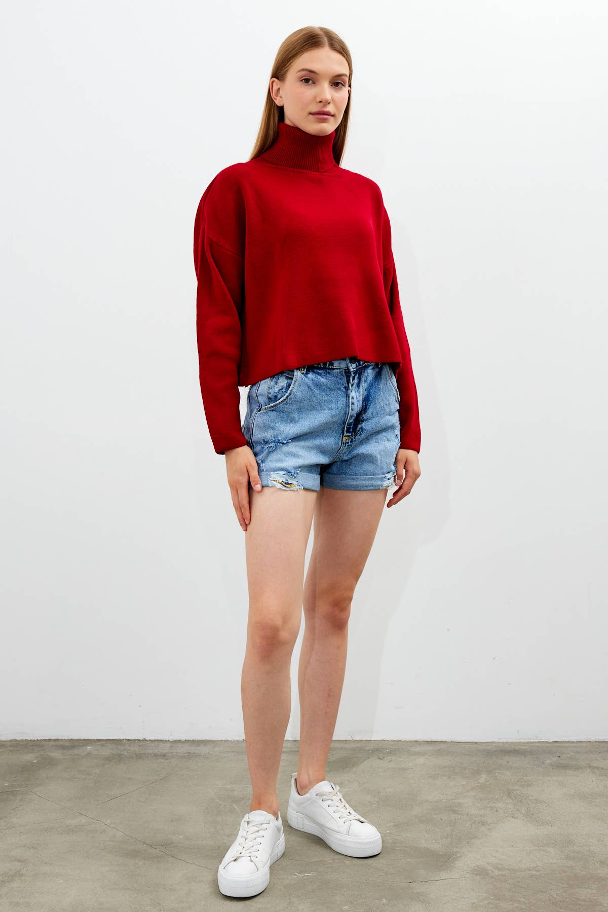 Women's Oversized Solid Color Turtleneck Knit Sweater