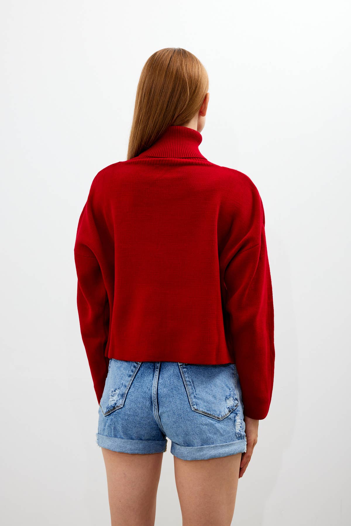 Women's Oversized Solid Color Turtleneck Knit Sweater