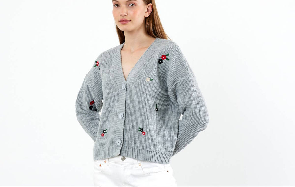 Cropped Knit Cardigan Flower Embroidered